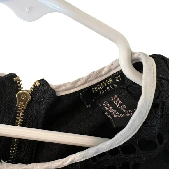 Forever 21 Girls Dress 7/8 Bow Black and White Sleeveless Eyelet Lace Cutout - Picture 5 of 5